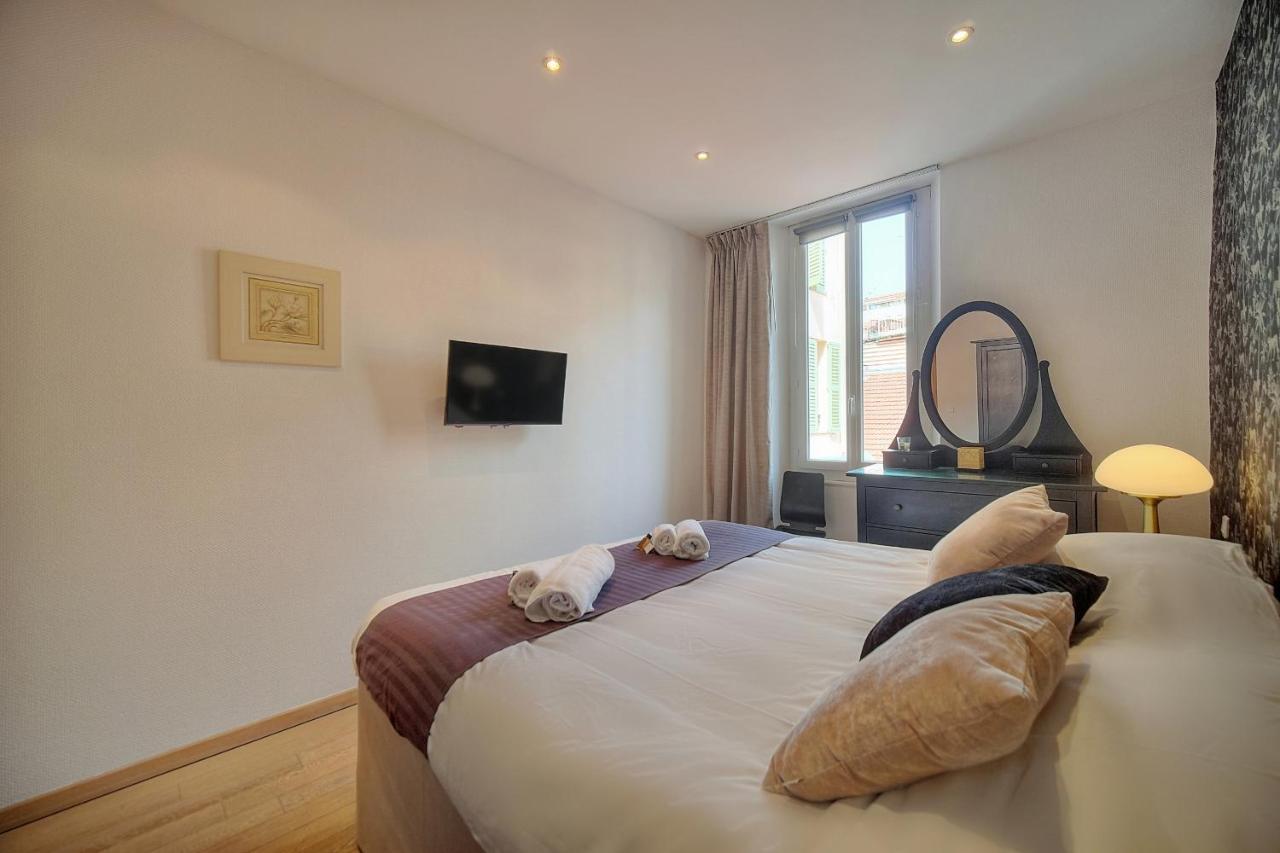 Moderne 3 Pieces Idealement Situe Centre De Cannes L! A2B22 Exteriör bild