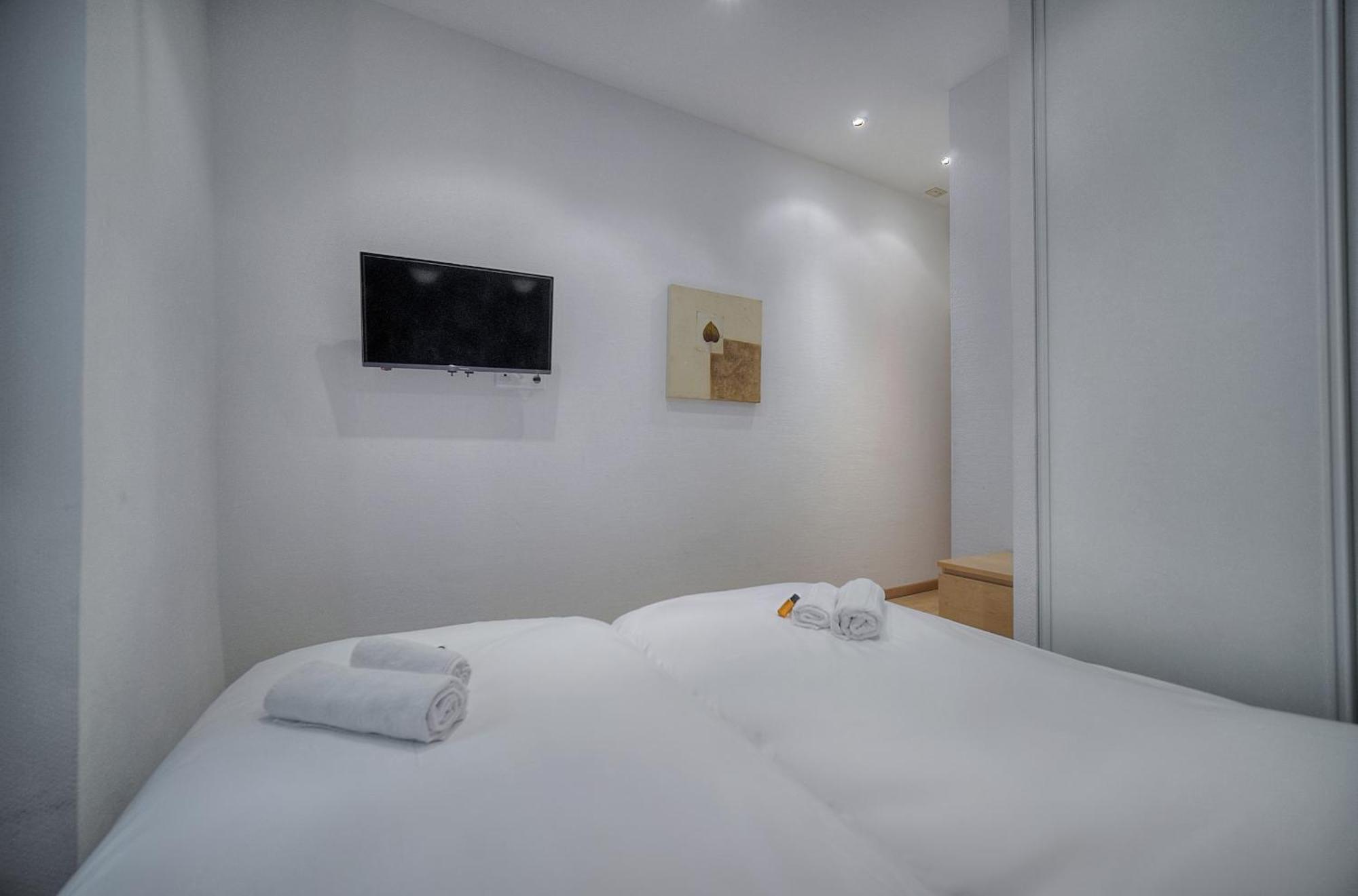 Moderne 3 Pieces Idealement Situe Centre De Cannes L! A2B22 Exteriör bild