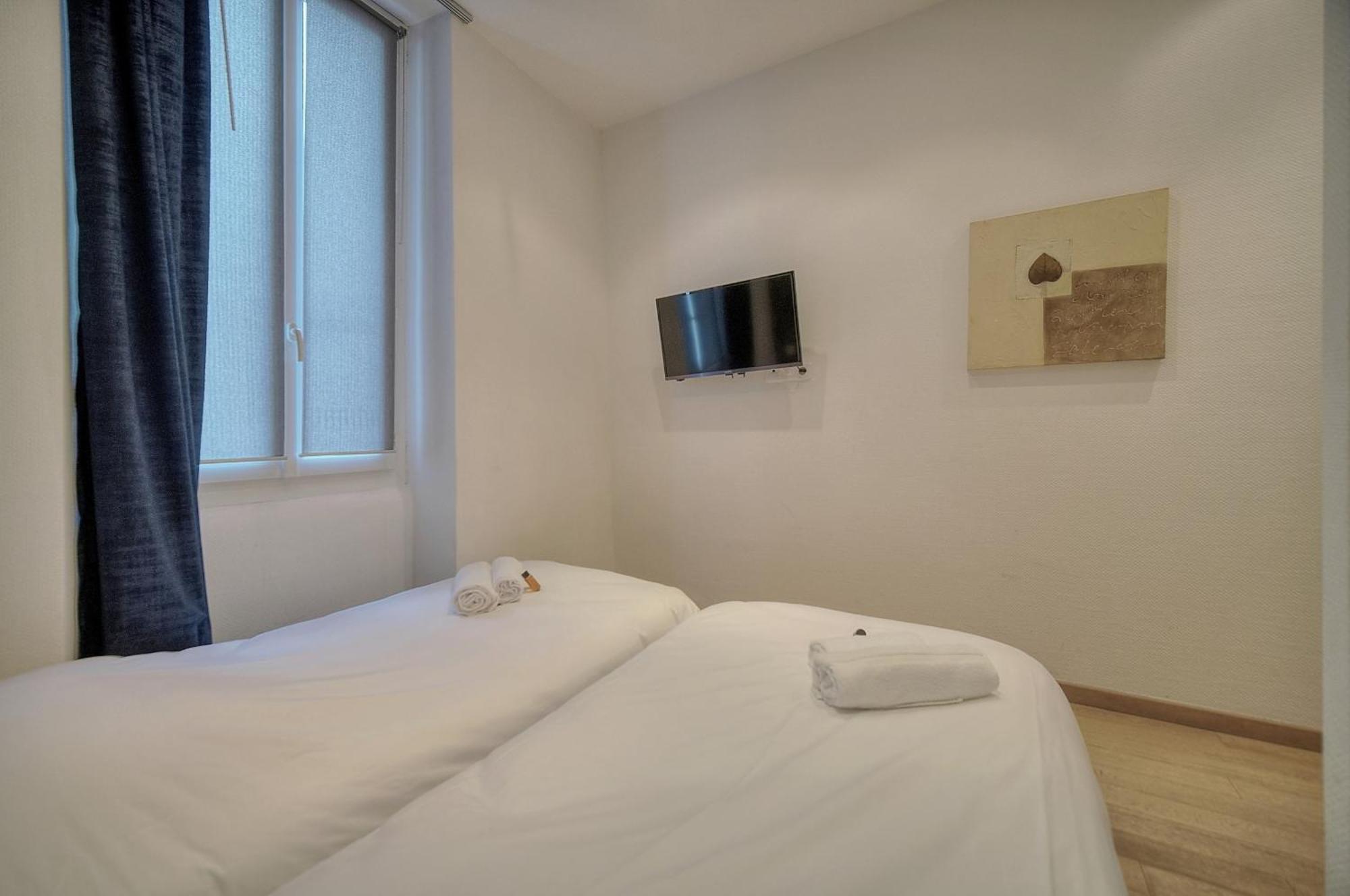 Moderne 3 Pieces Idealement Situe Centre De Cannes L! A2B22 Exteriör bild